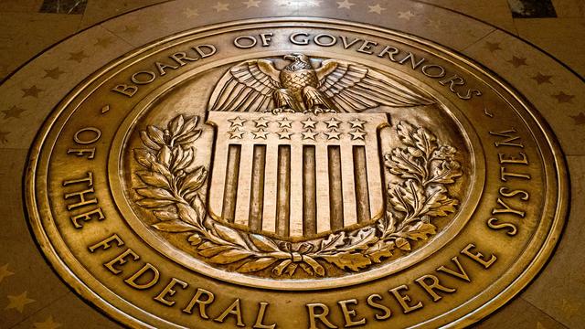US-Notenbank: US-Notenbank Fed hält Leitzins auf hohem Niveau stabil