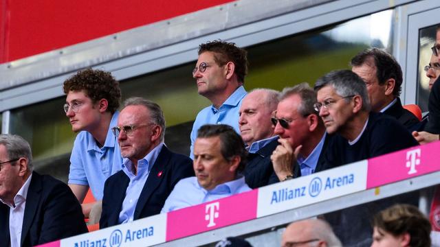 Bundesliga: Studie: Kaum Platz für Frauen in Fußball-Spitzenpositionen