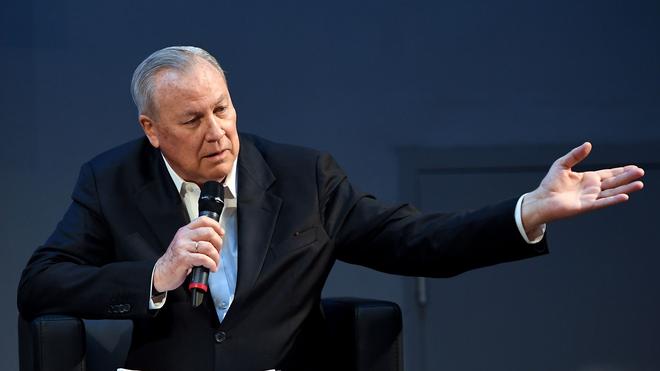 In Berlin gefeiert: Trauer um Theaterregisseur Robert Wilson | DIE ZEIT