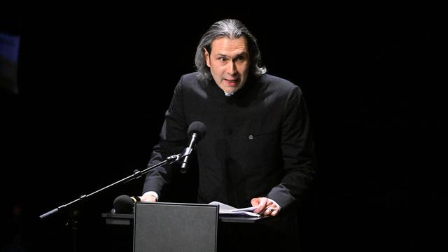 Bayerische Staatsoper: Vladimir Jurowski verlängert an Bayerischer Staatsoper