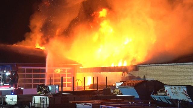 Landkreis Osnabrück: Brand einer Mehrzweckhalle - 600.000 Euro Schaden