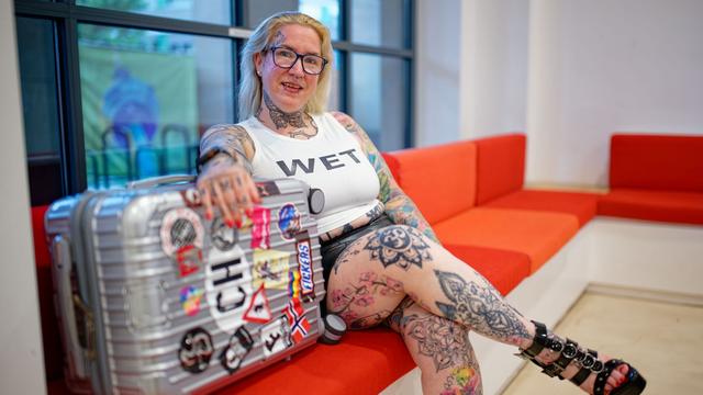 Kritisierte Politiker-Reise: FKK-Swinger-Urlaub mit Stadtrat startet - Mimi ist dabei