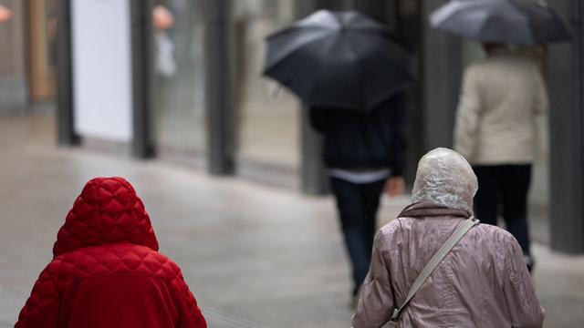 Wetterbericht: Regen und Gewitter vermiesen erstes Sommerferienwochenende