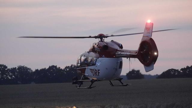 Kleidung in Brand: Mann wird durch Stichflamme schwer verletzt