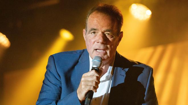 Musik: Schlagerstar Hein "Heintje" Simons droht Ende der Karriere | DIE ZEIT