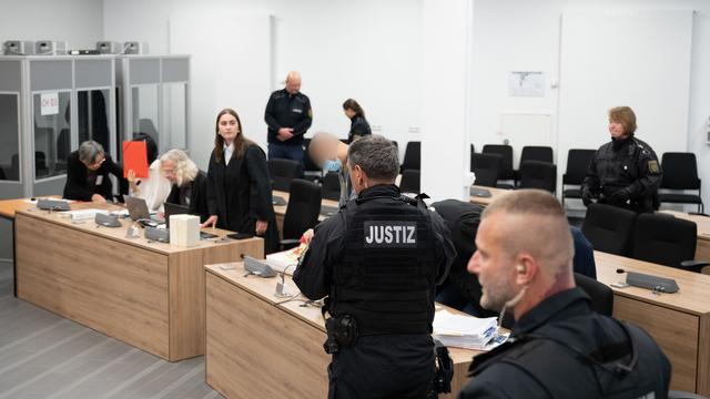 Staatsschutzverfahren: Spionage-Prozess gegen Ex-Mitarbeiter von Krah beginnt