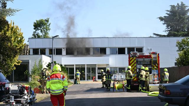Feuerwehreinsatz: Brand in Bürogebäude in Pulheimer Industriegebiet