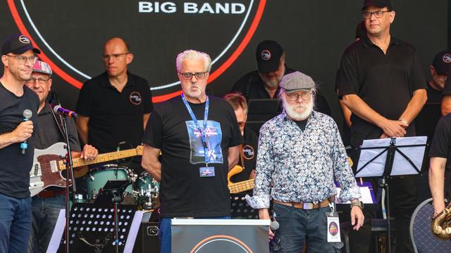 Knapp ein Jahr danach: Gedenkkonzert für Anschlagsopfer in Solingen