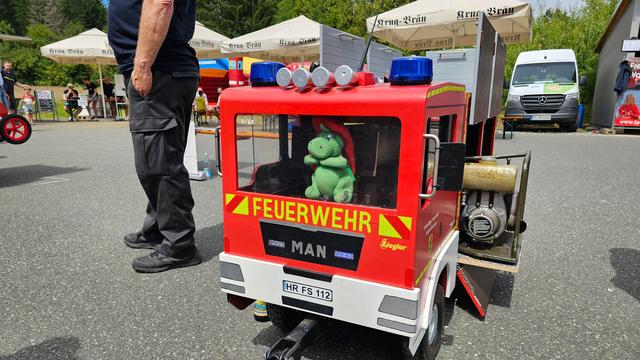 Treffen in Franken: Wie Kinderfeuerwehrautos fürs Ehrenamt begeistern sollen