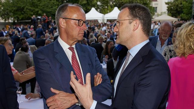 Deutschland und Israel: Merz erläutert Gründe für Rüstungsentscheidung