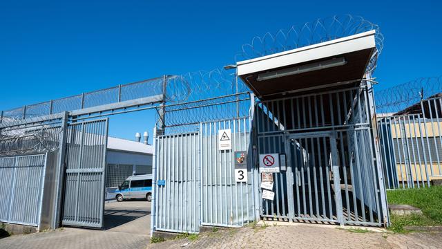 Justizvollzugsanstalt: Nach Tod eines Jugendlichen in JVA ist Betroffenheit groß