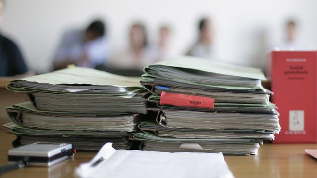 Kindesmissbrauch: Eltern wegen sexuellen Missbrauchs von Säugling vor Gericht