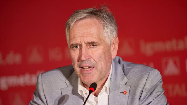 Autoindustrie: IG Metall: In zweiter Welle droht Verlust Zehntausender Jobs