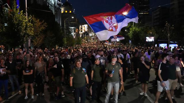 Balkan: Wieder Gewalt bei Protesten in Serbien