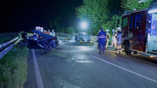 Unfälle: Frontalzusammenstoß mit Falschfahrer auf Bundesstraße