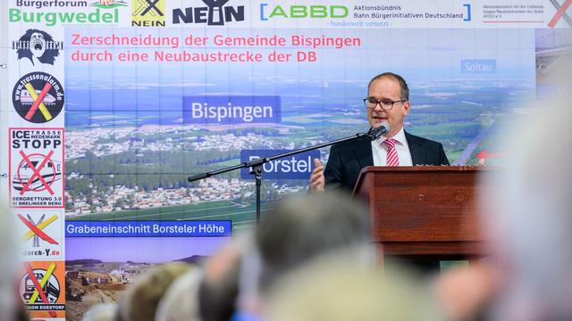 Bahnverkehr: Gipfel fordert Stopp der Bahn-Neubaupläne Hamburg-Hannover