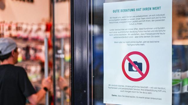 Kaufverhalten: Wie Verbraucher mit "Beratungsklau" lokale Händler treffen