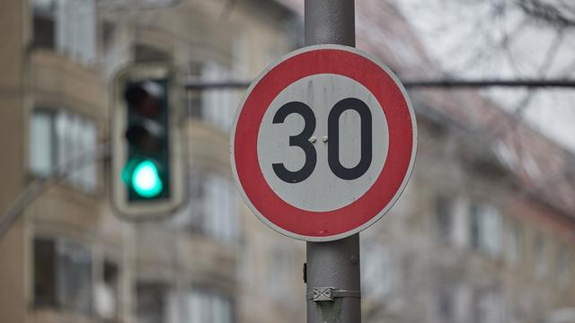 Verkehr: Senat verschiebt Beschluss zu Tempo 30-Zonen