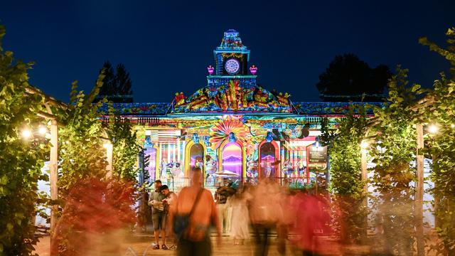 Potsdamer Schlössernacht: Schlössernacht wird mit Tausenden Besuchern zur Tanzparty
