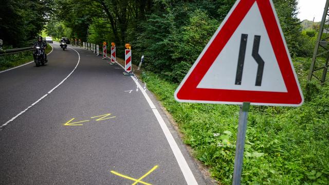 Jugendlicher am Steuer: Eventuell Überholmanöver kurz vor Unfall mit vier Toten