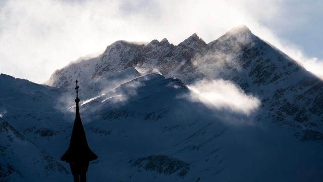 Alpen: Deutsche Bergsteiger in Schweizer Alpen in großer Not