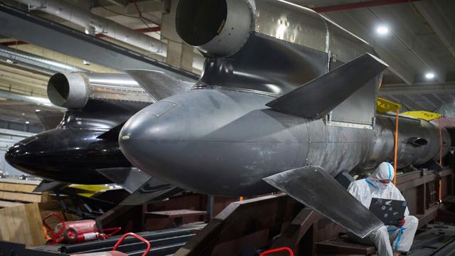 Kampfgeschehen: Russischer Luftangriff - Explosionen in Kiew und Lwiw