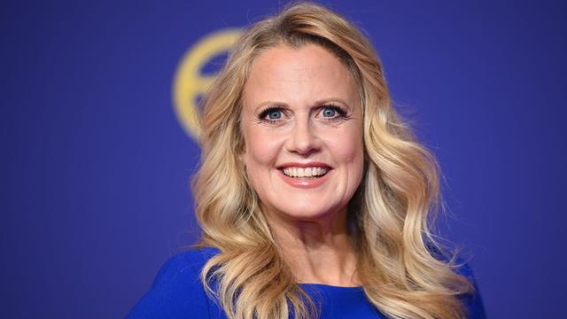Leute: Aller guten Dinge sind acht: Schöneberger beim Fernsehpreis