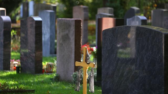 Bestattungen: Bestattung im "Beutel": Unternehmen verwundert über Kritik