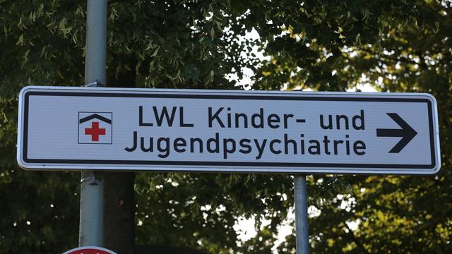 Mutmaßliche junge Islamistin: Gericht: Klinik muss 13-Jährige aufnehmen
