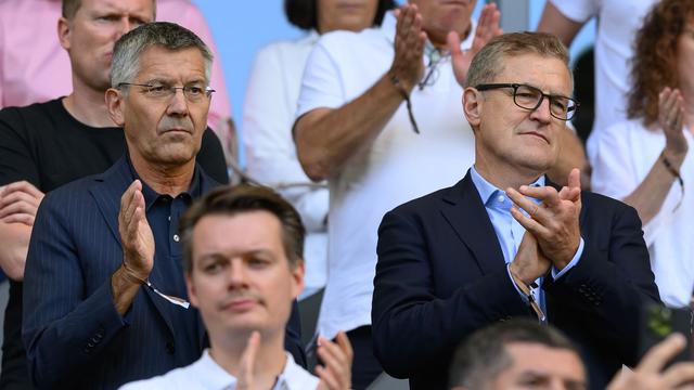 Fußball-Bundesliga: Leihen statt kaufen: Bosse erklären Bayern-Marschroute
