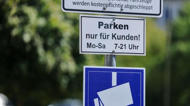 Automatische Autoerkennung: Viele Beschwerden über private Parkfirmen in Sachsen-Anhalt