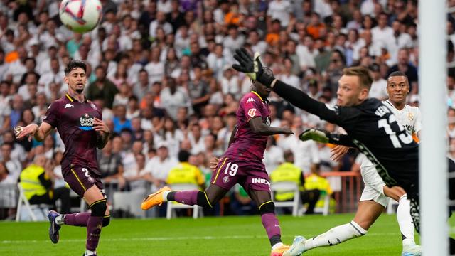 Fußball-Bundesliga: Zetterer-Ersatz da: Werder Bremen holt Torwart Hein