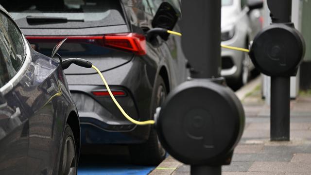 Umfrage: Acht von zehn E-Autofahrern finden Stromer alltagstauglich