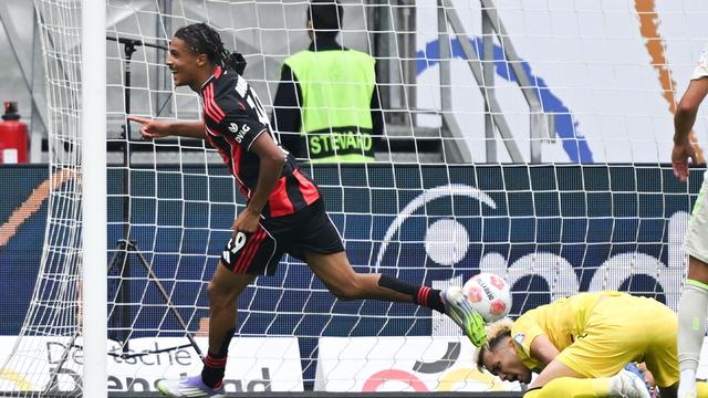 Fußball-Bundesliga: Eintracht-Doppelpacker Bahoya nach Gala: Vielleicht 20 Tore