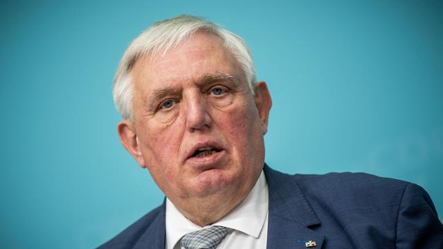 Zukunft der Rente: NRW-Minister Laumann vehement gegen Rente erst ab 70