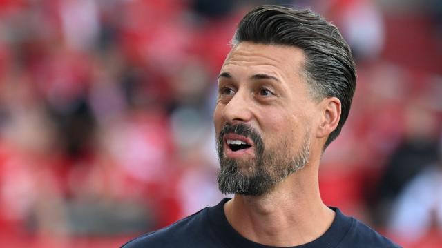 Fußball-Bundesliga: Wagners Augsburger holen Kade aus der Schweiz