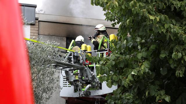 Brände: Feuer in Kölner Wohnhaus – Frau lebensgefährlich verletzt