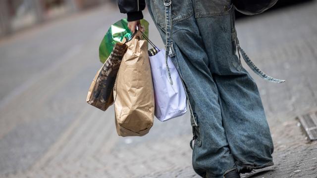 Konsumstimmung: Verbraucher zurückhaltend: Angst vor Jobverlust wächst