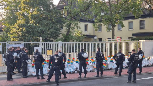 Proteste in Köln: Protest von Antikriegsbündnis – Versammlung aufgelöst