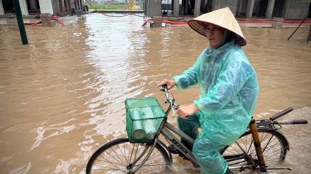 Erdrutsche und Überflutungen: Taifun "Kajiki": Mehrere Tote in Vietnam und Thailand