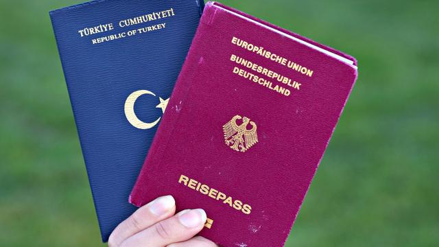 Verbrechensstatistik: NRW zählt Doppelstaatler bei Kriminalität extra – SPD warnt