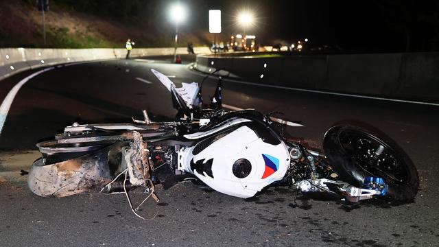In der Kurve: Drei verletzte Motorradfahrer nach Frontalkollision