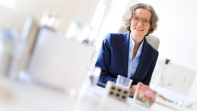 Ministerin in Krebsbehandlung: Ministerin Scharrenbach kehrt nach Krebsdiagnose zurück