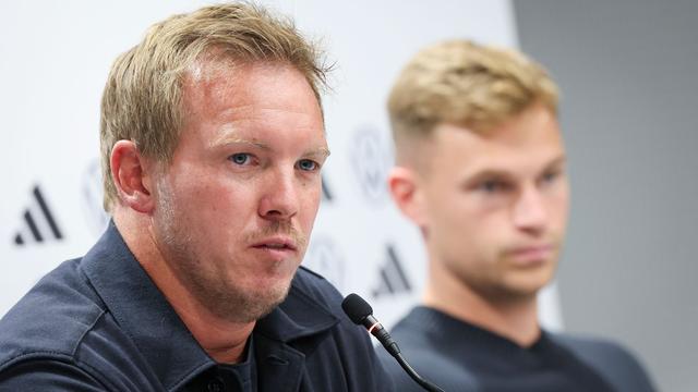 Fußball-Nationalmannschaft: Da staunt Nagelsmann: Coachen im DFB-Trikot?
