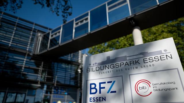 SPD beantragt Aussprache: Messer-Attacke gegen Lehrerin soll Thema im Landtag werden