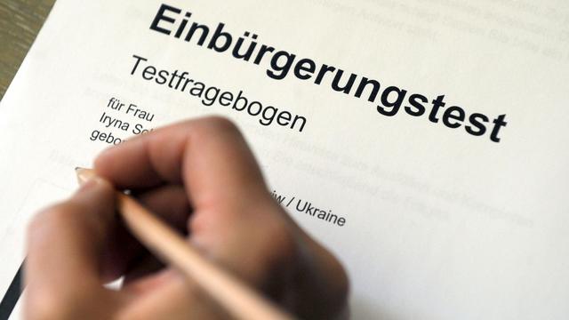 Gefälschte Zertifikate: Polizei ermittelt in mehreren Städten zu Sprachtest-Betrug