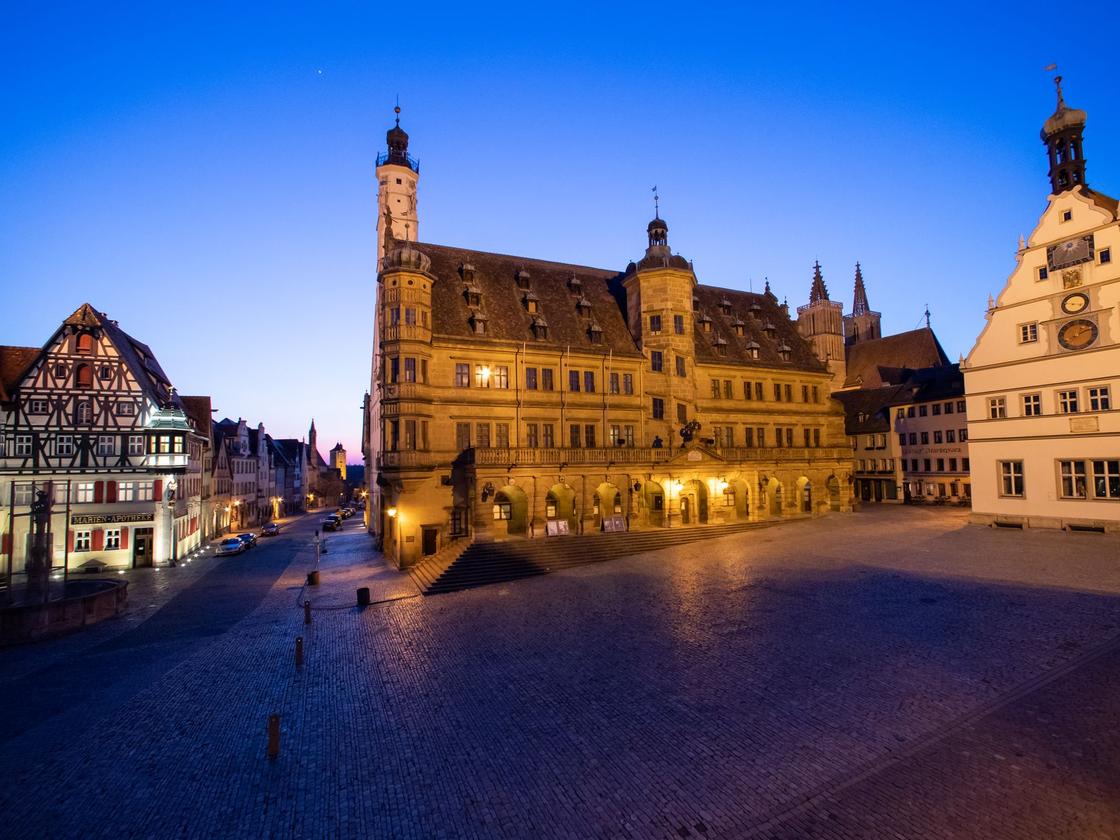 the deepening mystery of Giulia Rosa