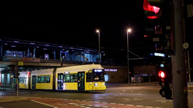 Brandanschlag: Betreiber: Reparatur der Stromleitungen dauert noch Monate