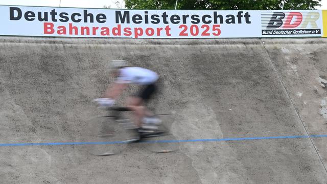 Nachgeholte Titelentscheidung: Nach Unfall-Drama: Außenseiter holt Keirin-Titel