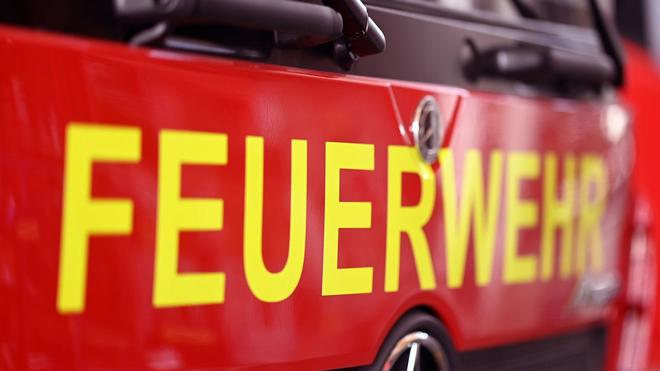 Unfälle: Die Feuerwehr war mit 23 Einsatzkräften vor Ort. (Symbolbild)